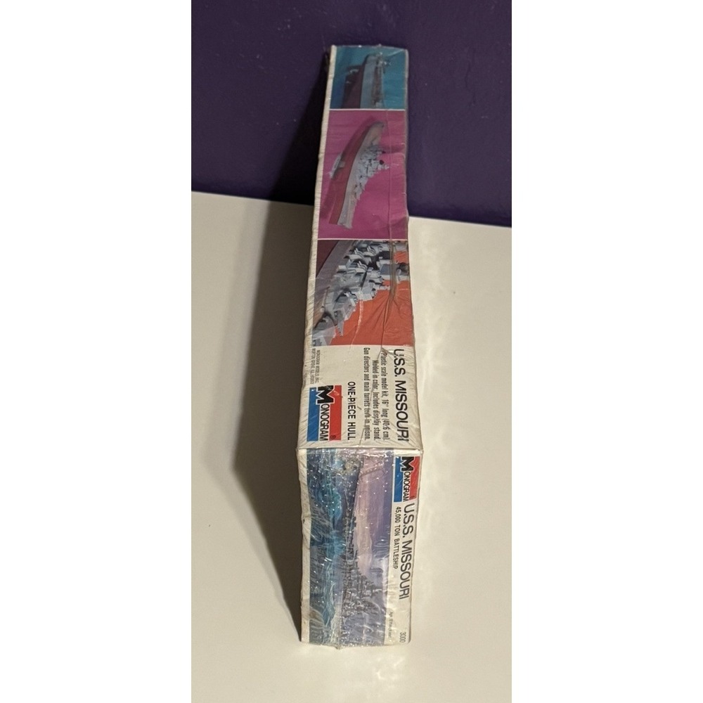 Monogram USS Missouri BB-63 Battleship Model Kit 1976 16" 3000 New Sealed - Picture 3 of 5